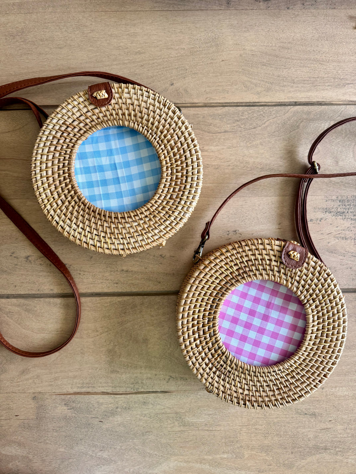 Round Wicker Needlepoint Bag